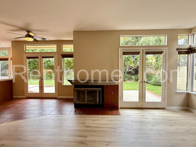 Building Photo - 12613 Crest Knolls Ct