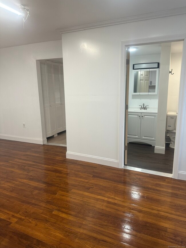 Building Photo - 18 Depot St