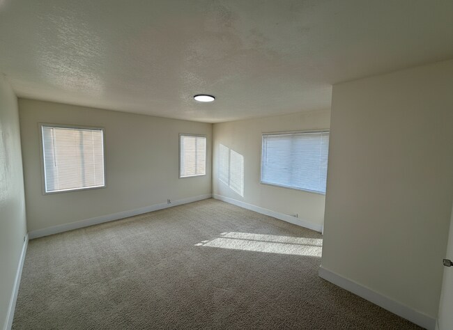 Building Photo - 347 Joseph Rd