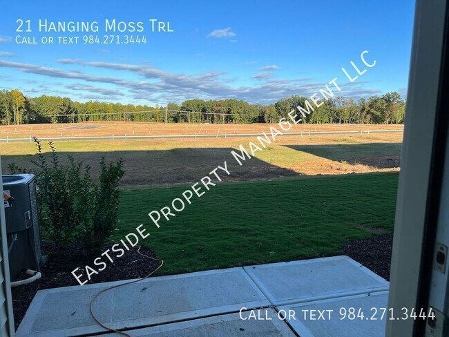 Building Photo - 21 Hanging Moss Trl