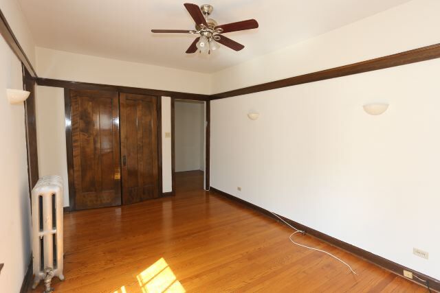 Building Photo - 821 W Waveland Ave