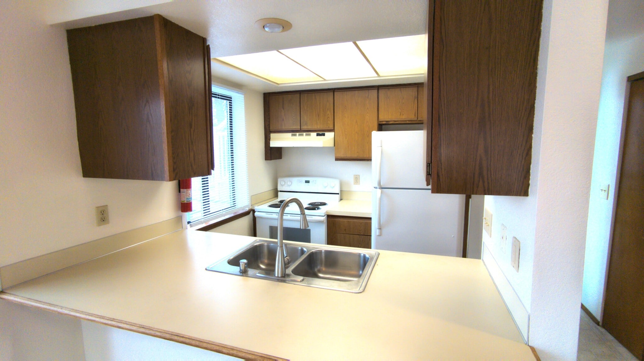 Building Photo - 2288 Douglas Rd