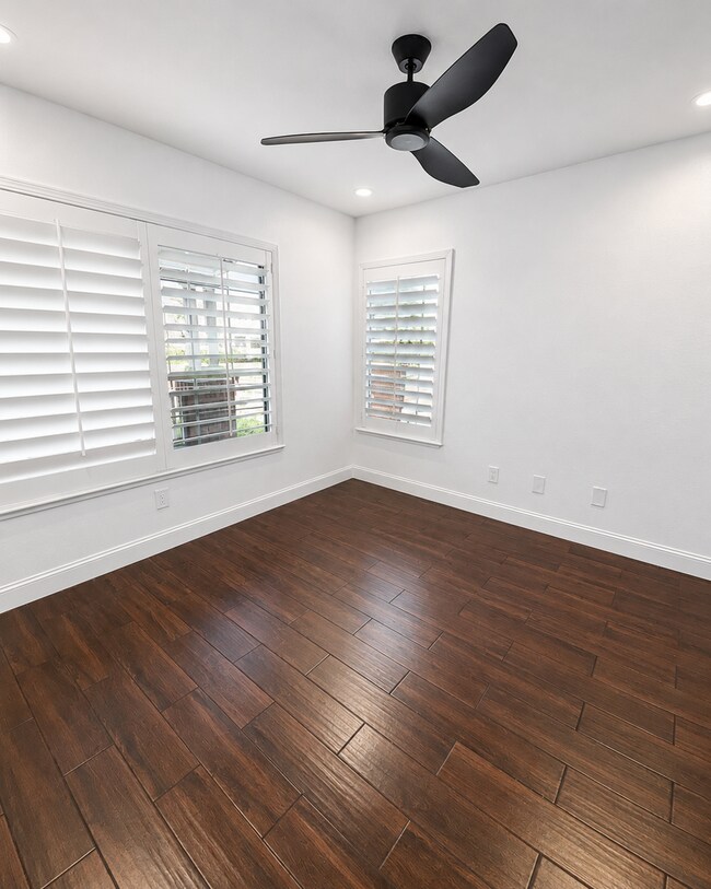 Building Photo - 1299 Rolling Hills Ct