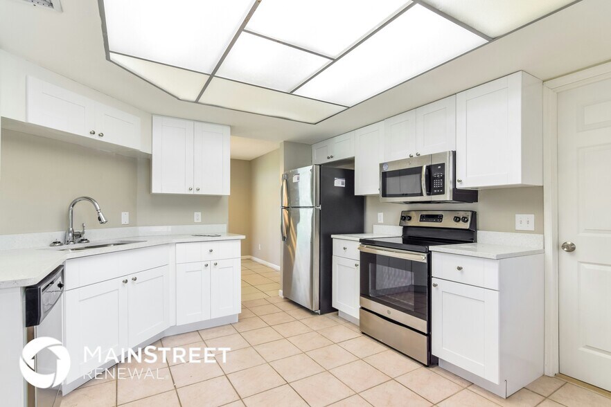 Building Photo - 2106 N Merrin St