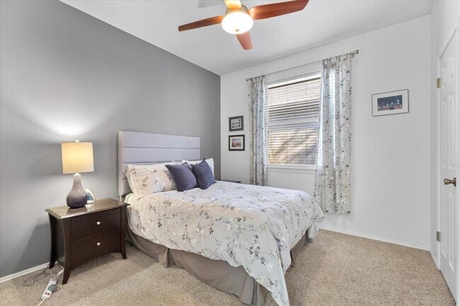 Building Photo - 4104 Sun Spirit Dr