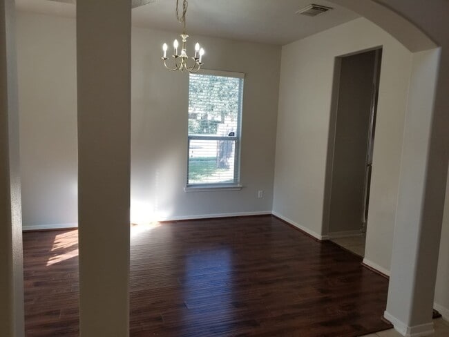 Building Photo - 19634 Tully Meadows Ct