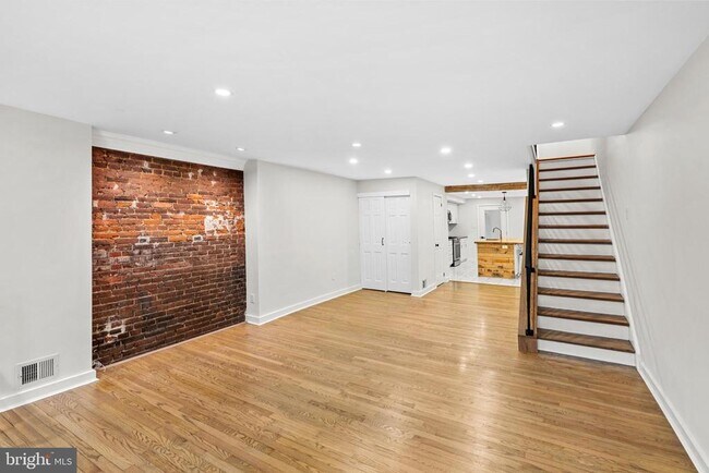 Building Photo - 1314 E Berks St