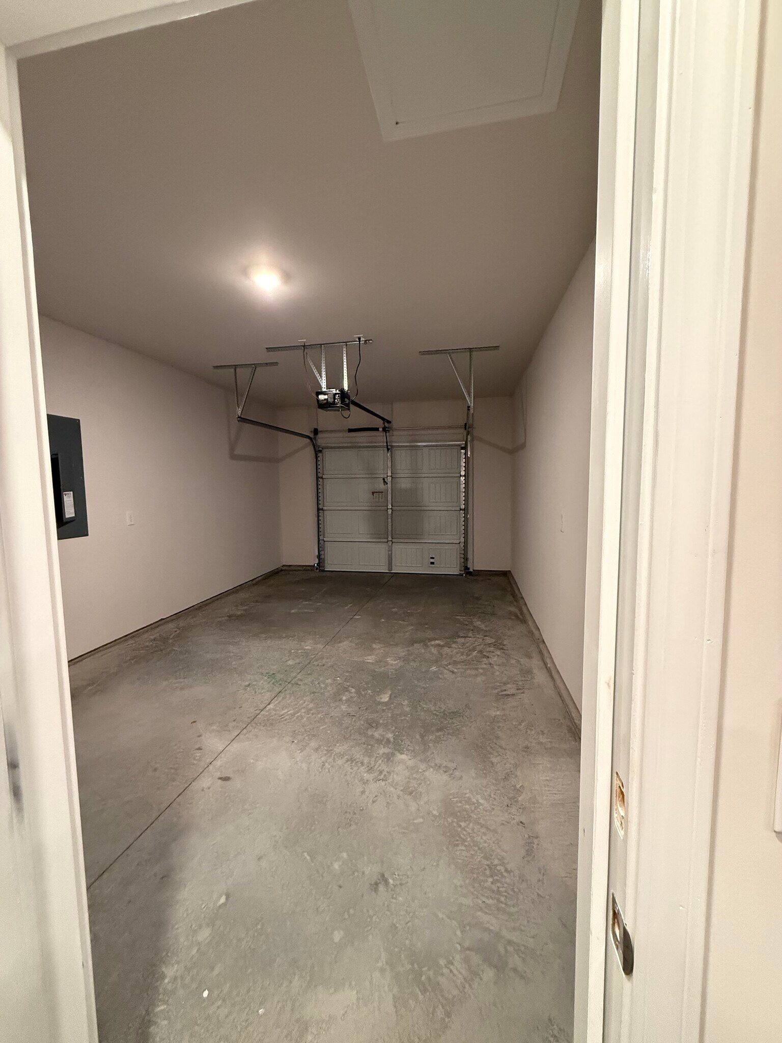 Building Photo - 374 Highline Trl