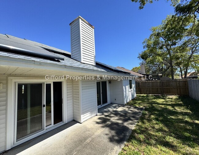 Building Photo - Beautiful 4 Bedroom / 2 Bathroom Harbor Winds Home w/ Solar Panels