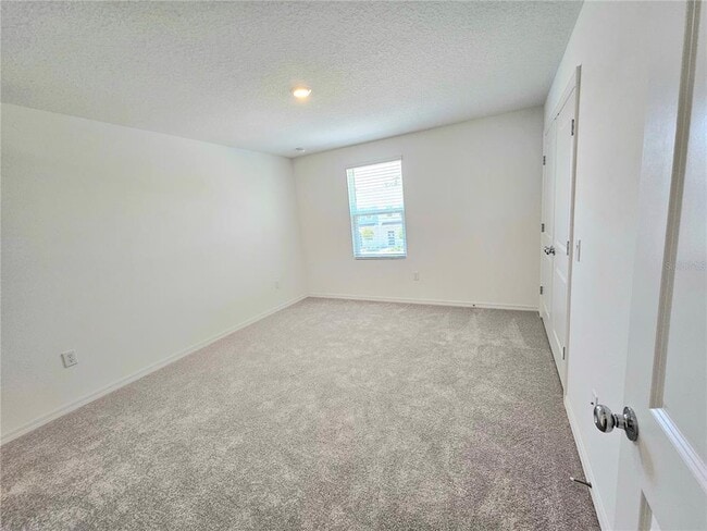 Building Photo - 3098 Skyline Lp