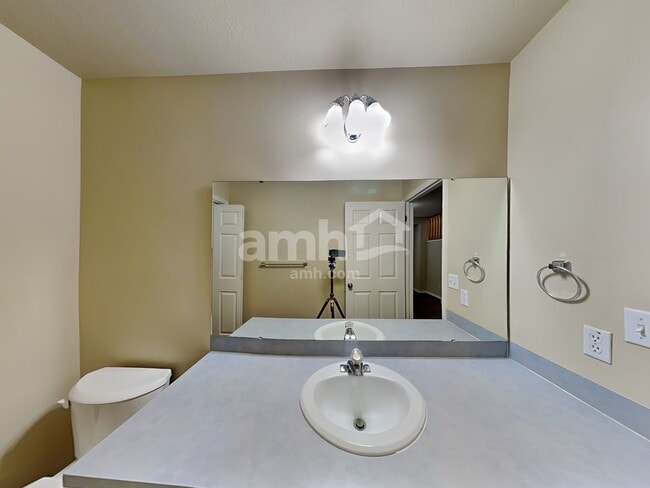 Building Photo - 3024 W 4450 S