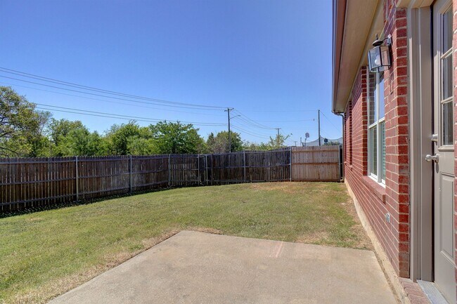 Building Photo - Beautiful Newly Remodeled Home in Eagle Mountain ISD!