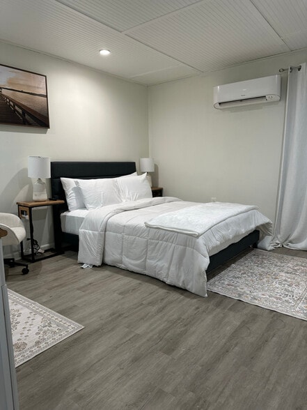 Building Photo - 13106 Wellford Dr