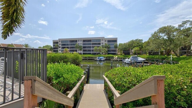 Building Photo - 1700 Cove II Pl