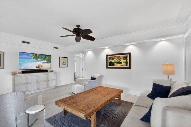 Building Photo - 3940 Back Bay Dr