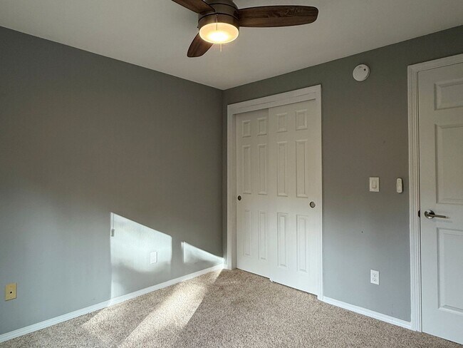 Building Photo - Bright & Spacious 3-Bedroom Home – Ideal for Entertaining & Everyday Comfort