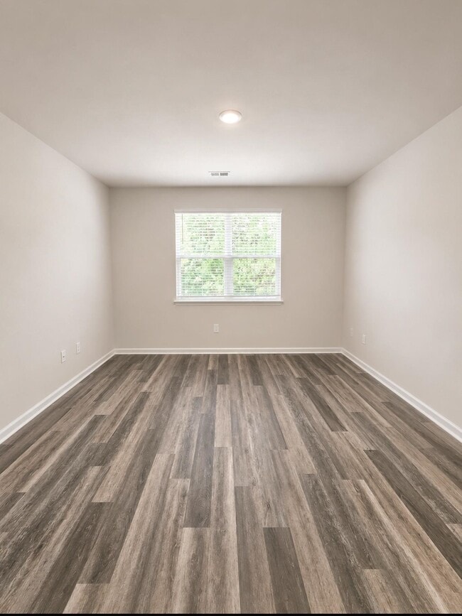 Building Photo - 181 Dagger Ct