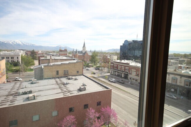 Building Photo - Luxury Living in Downtown Provo
