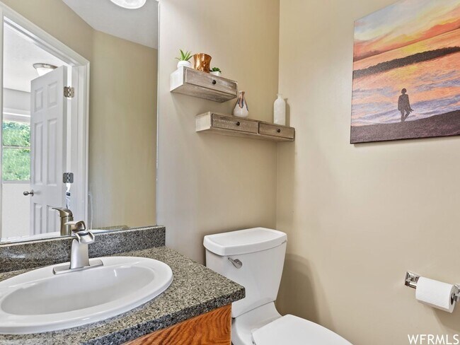 Building Photo - 3-bedroom, 2.5-bathroom home