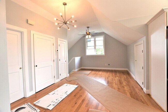 Building Photo - 145-147 Spruce St