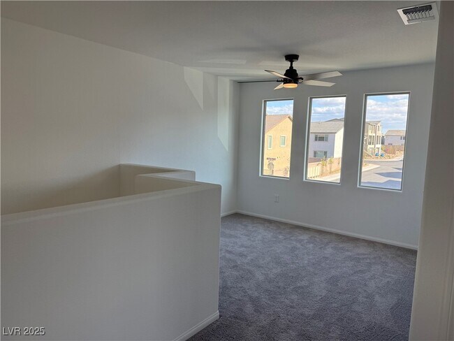Building Photo - 7562 Quail Rock Ave