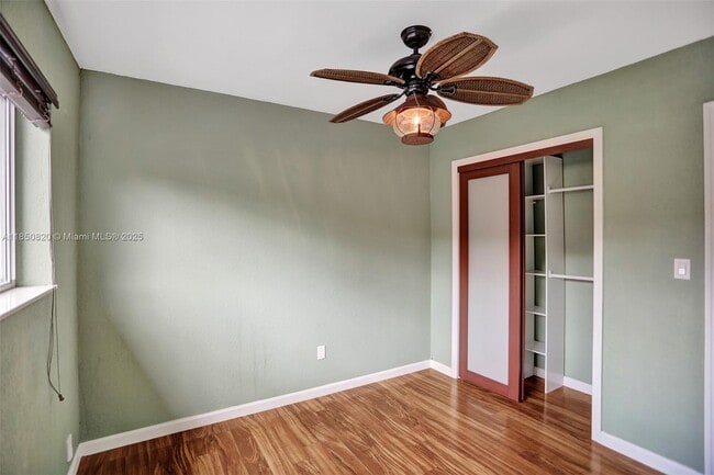 Building Photo - 7245 S Waterway Dr