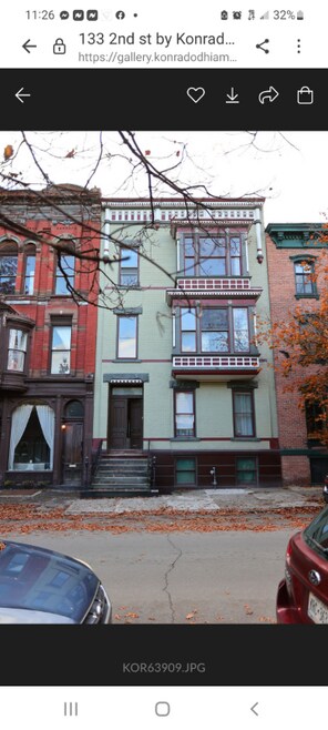 Building Photo - 133 2nd St