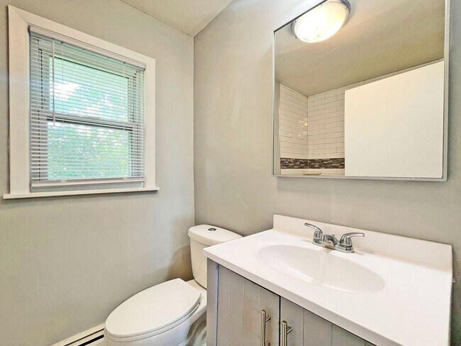 Building Photo - 7515 Cloman Way