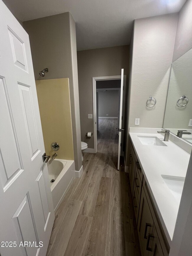 Building Photo - 17751 W Tasha Dr