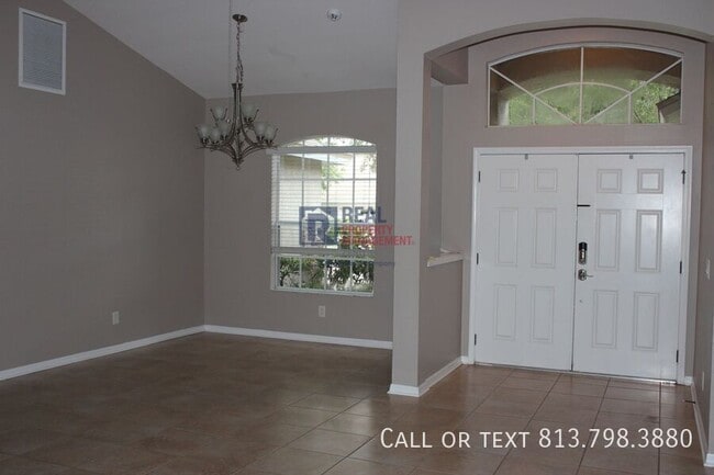 Building Photo - 13655 Artesa Bell Dr