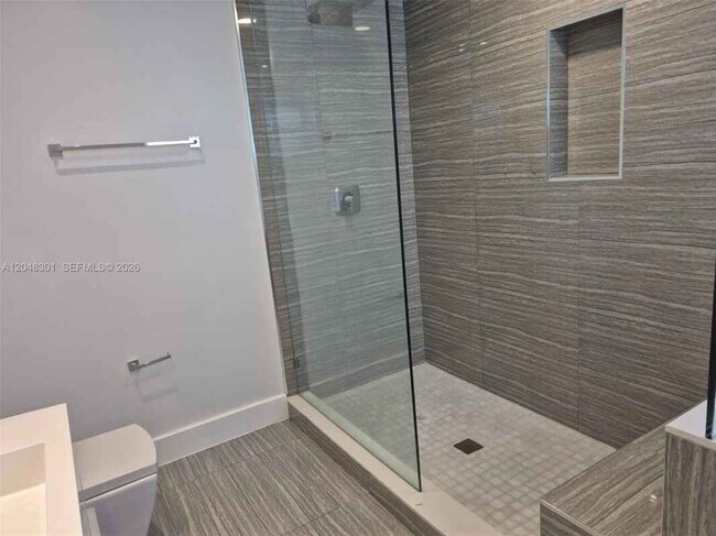 Building Photo - 5820 SW 58th Ct