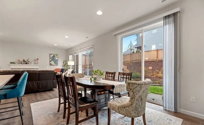 Building Photo - Beautiful 4-Bedroom Lake Stevens Home on a Corner Lot