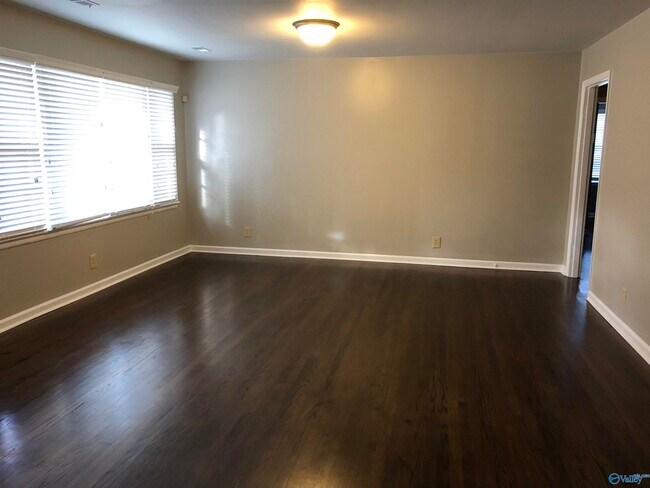 Building Photo - 7601 Martha Dr SE