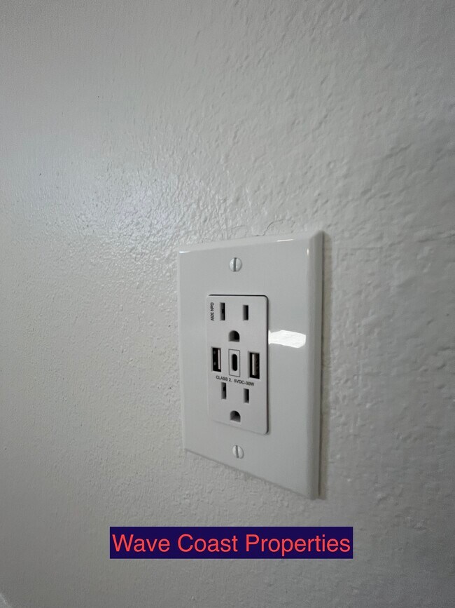 USB/USBC outlets - 8593 Winder Way