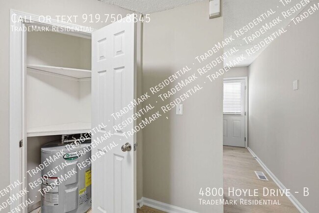Building Photo - 4800 Hoyle Dr