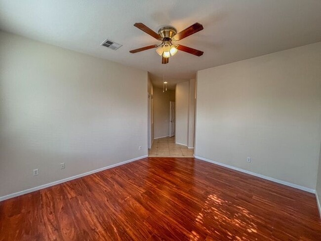 Building Photo - Charming Single-Story Home in a Prime Loca...