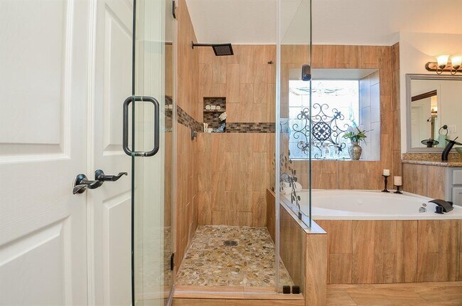 Building Photo - 18106 Rileybrook Cir