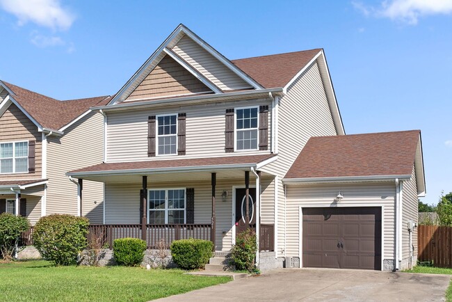 Building Photo - Large, Nice home close to Fort Campbell and Shopping