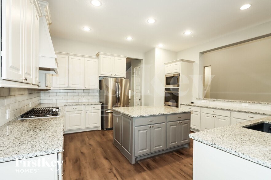 Building Photo - 21438 Martin Tea Trl