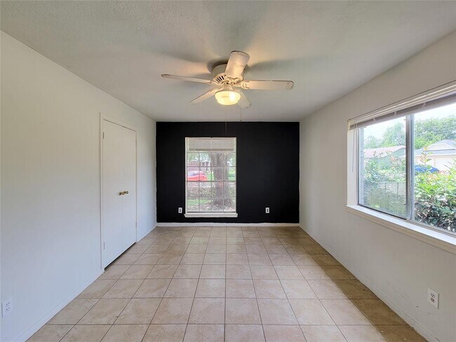 Building Photo - 22918 Pine Mist Ln
