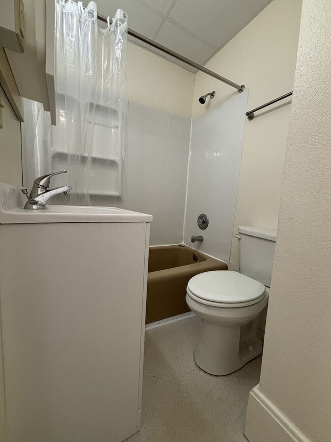 Building Photo - 117 N Main St