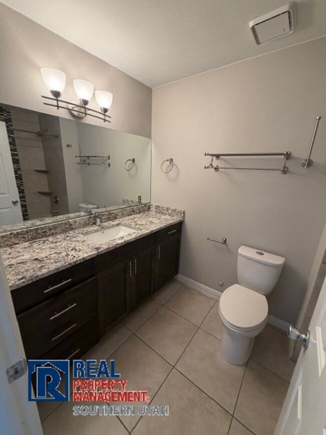 Building Photo - Garden South Condo with Views