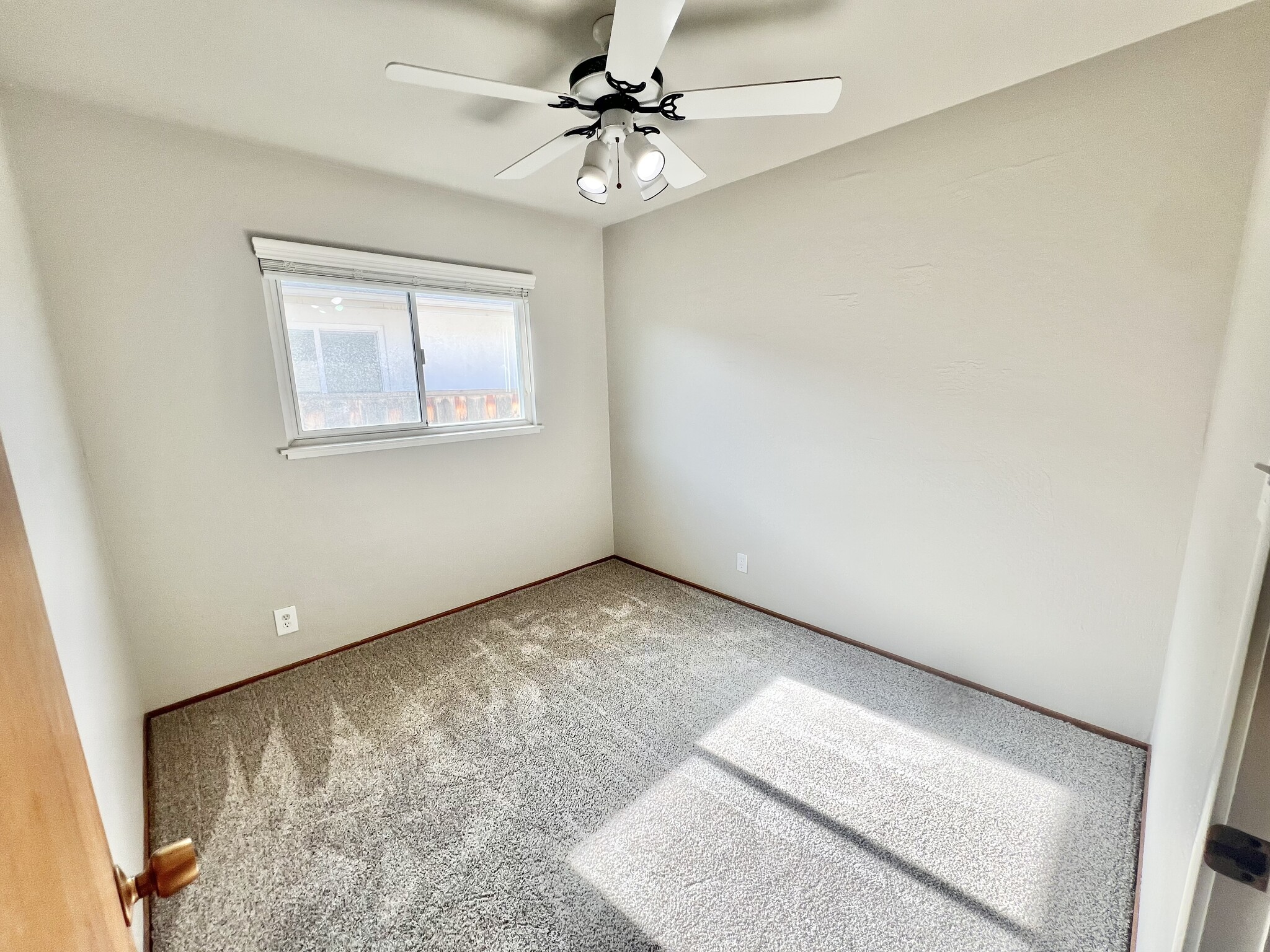 Building Photo - 6610 Canterbury Ct