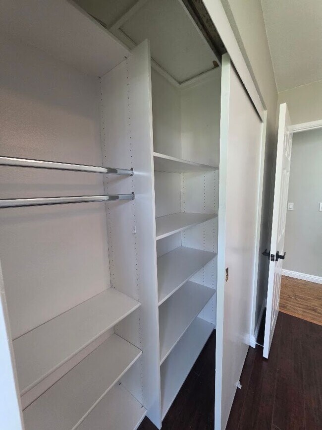 Building Photo - 12947 Arabella Pl