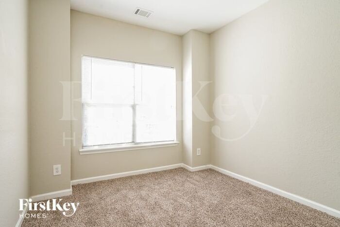 Building Photo - 7128 Brookview Way