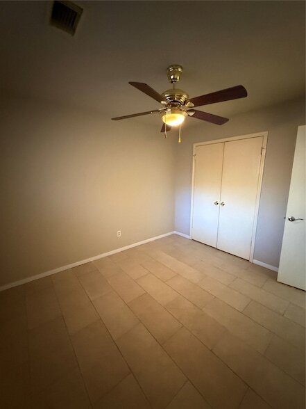 Building Photo - 5026 Tealgate Dr