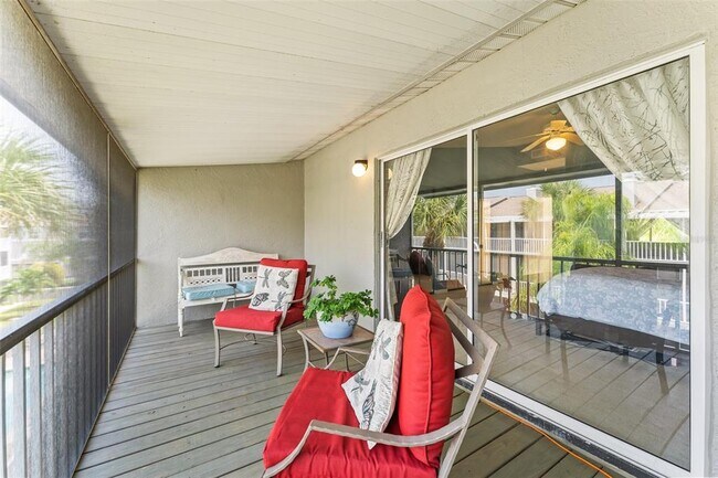 Building Photo - 737 Pinellas Bayway S