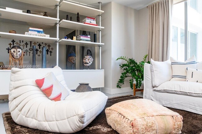 Building Photo - 1000 West Ave