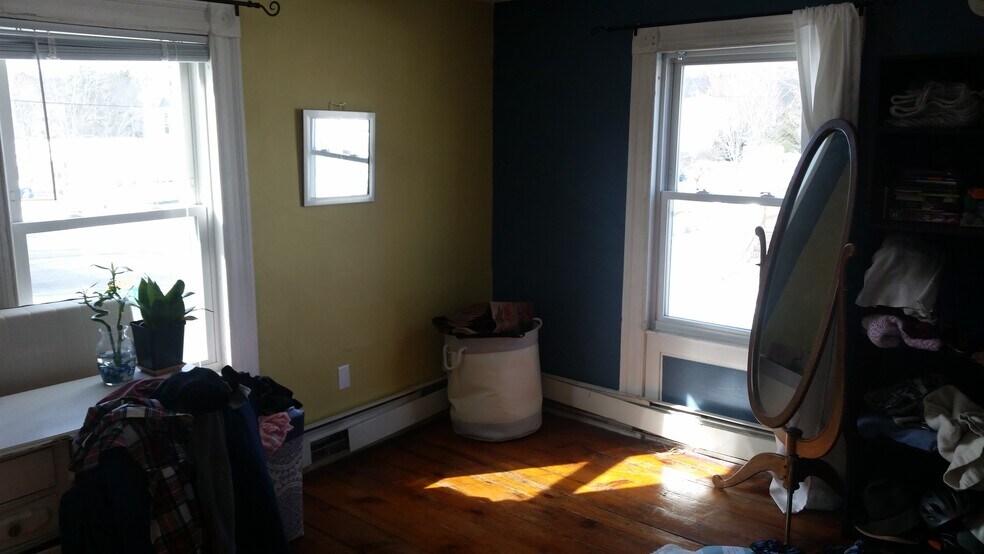 Building Photo - 48 Fourth St