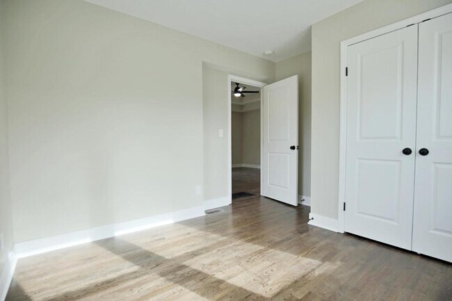 Building Photo - 126 S Kimball St